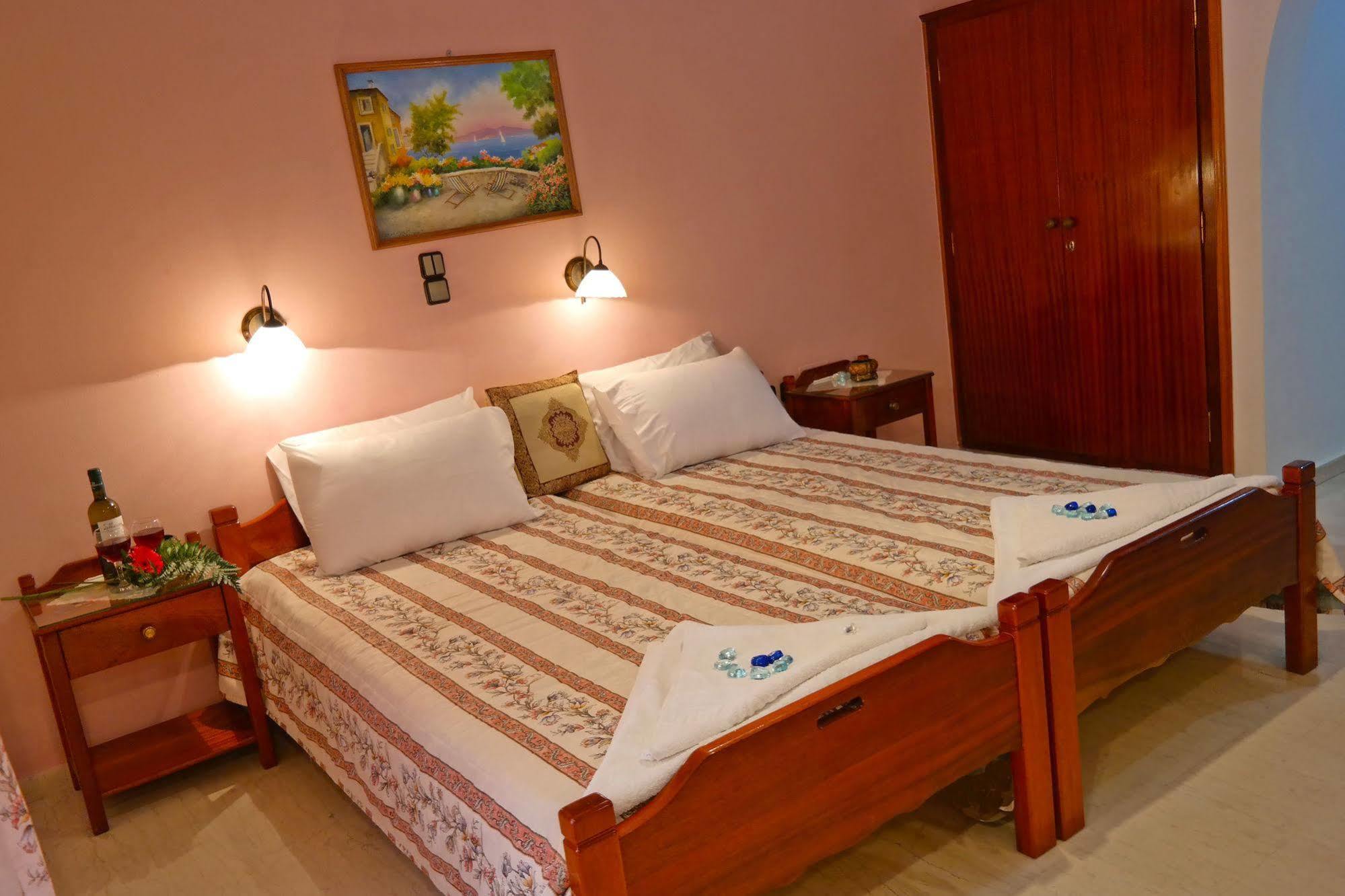 Golden Beach Studios Down Town Naxos City ภายนอก รูปภาพ
