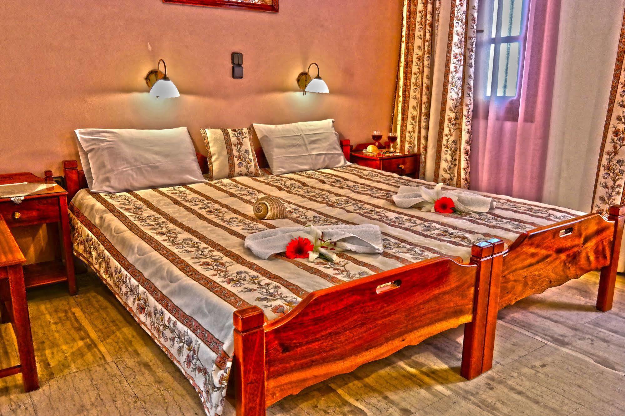 Golden Beach Studios Down Town Naxos City ภายนอก รูปภาพ